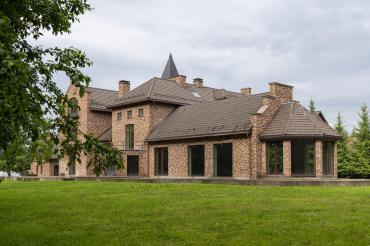 Дом, 1660 кв.м