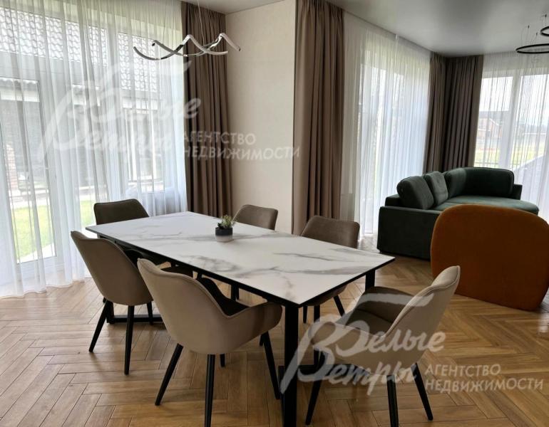 Обеденный гарнитур на 6 персон