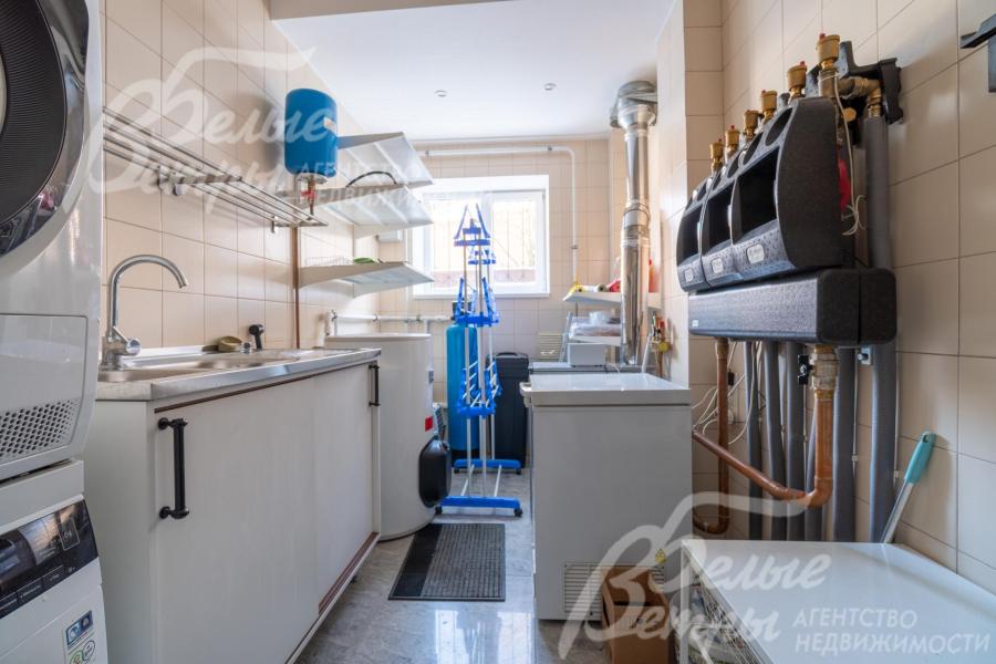 Установлено отопление с котлом Baxi с медной обвязкой, бойлер Drazice объёмом 160 л