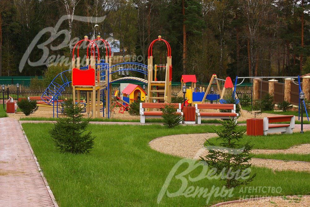 Детские и спортивные площадки