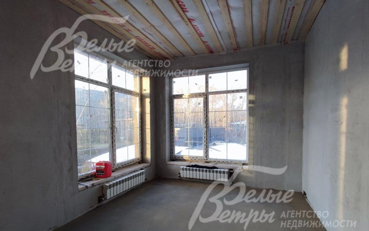 Дом возведён из кирпича, толщина стены 43 см