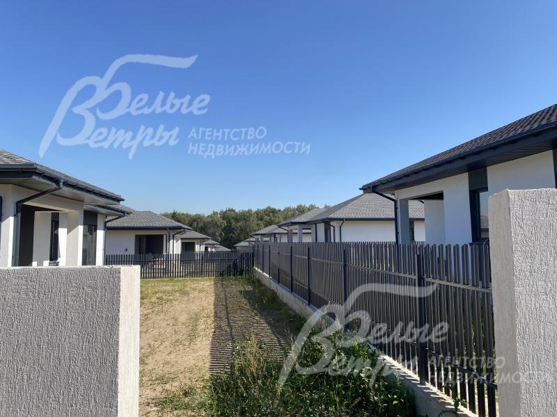 квартал домов, построенных в едином стиле