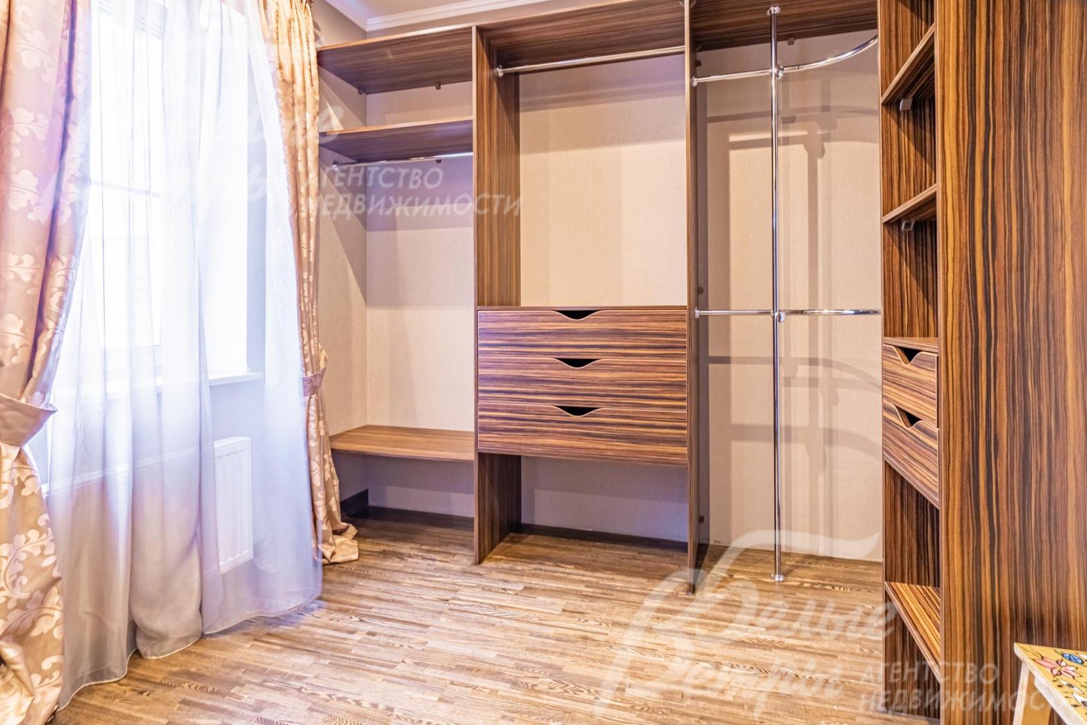 Гардеробная в спальне