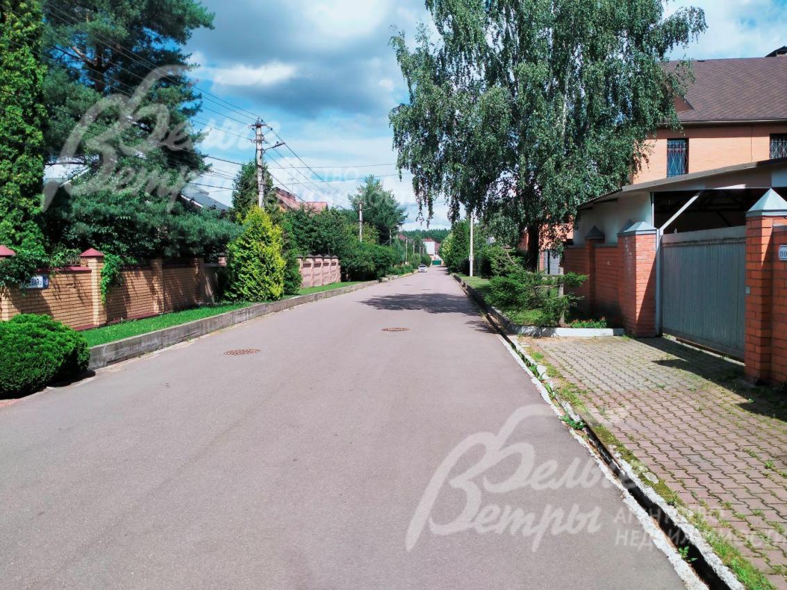 Улица в поселке