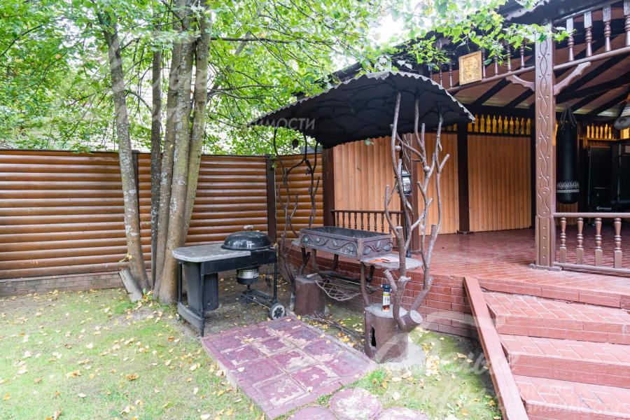 Зона барбекю с мангалом