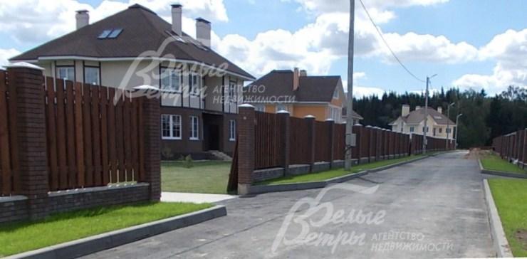 Все дома построены в поселке Бавария Клаб