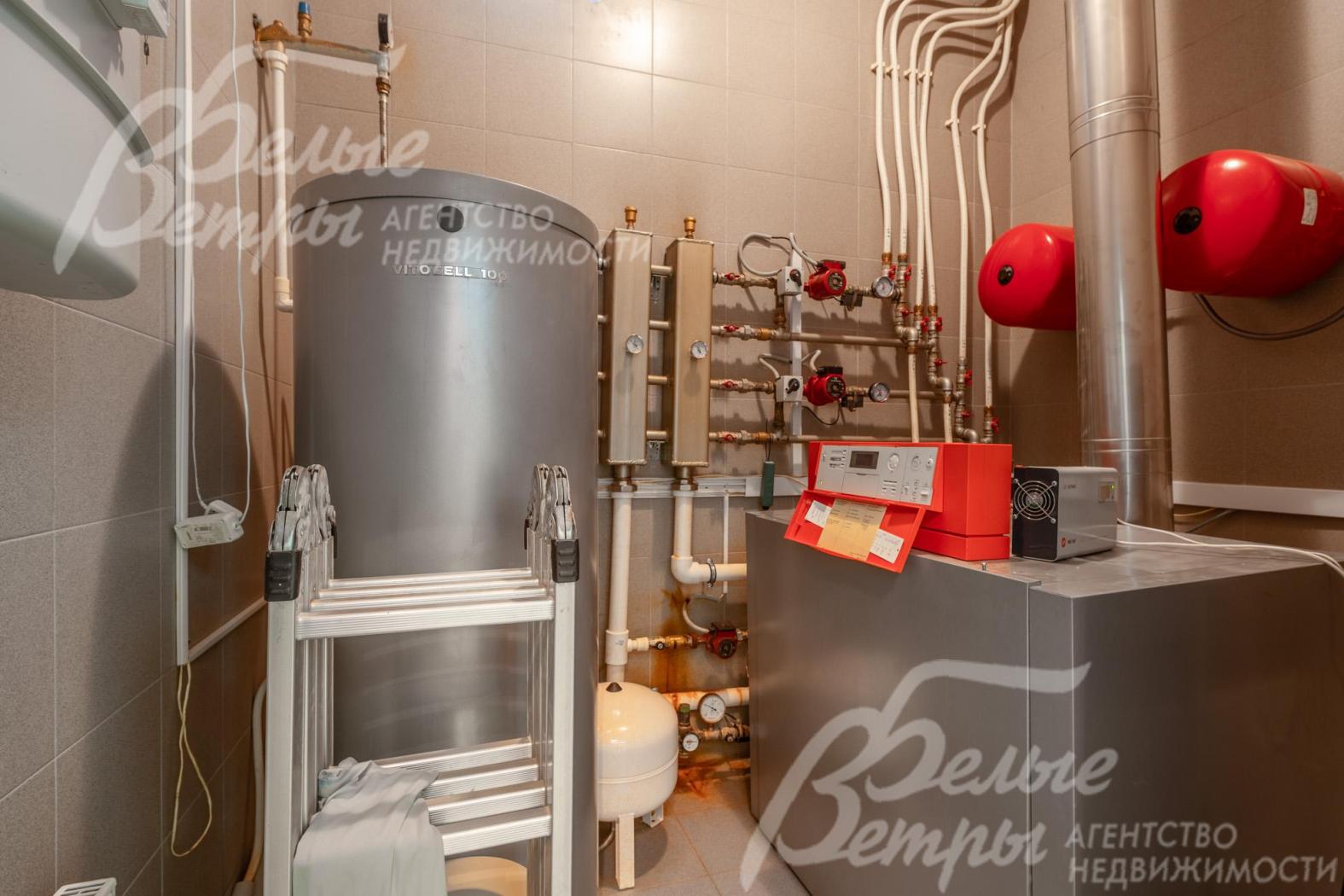 В котельной установлен газовый котел Viessmann и бойлер на 200 л