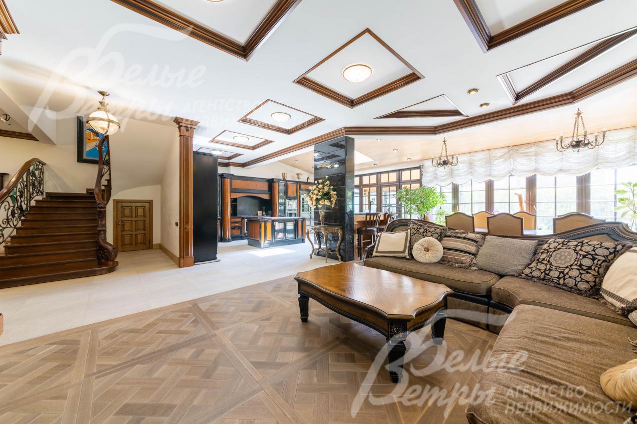 Диванная зона в гостиной