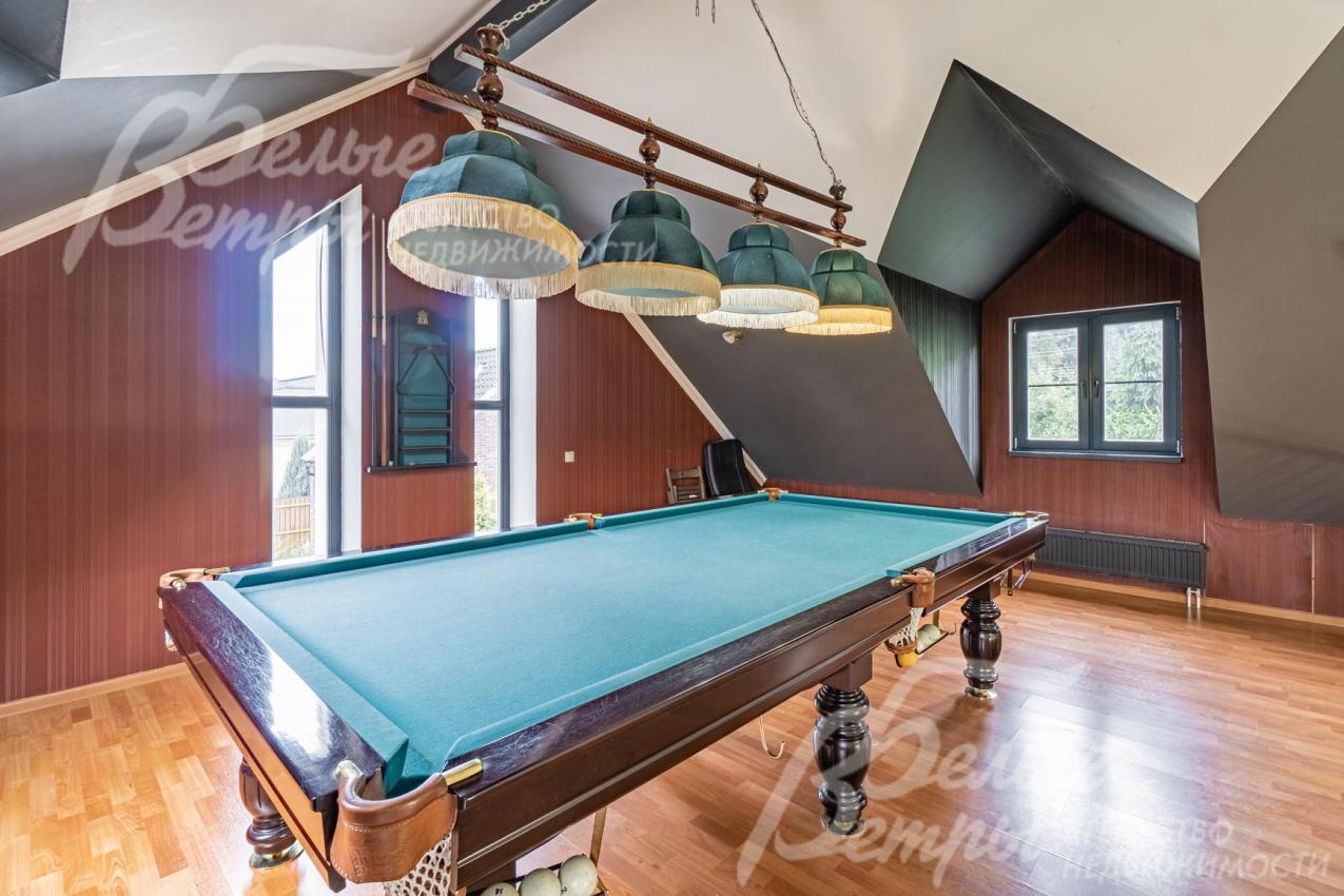 Бильярдная на 2-ом этаже