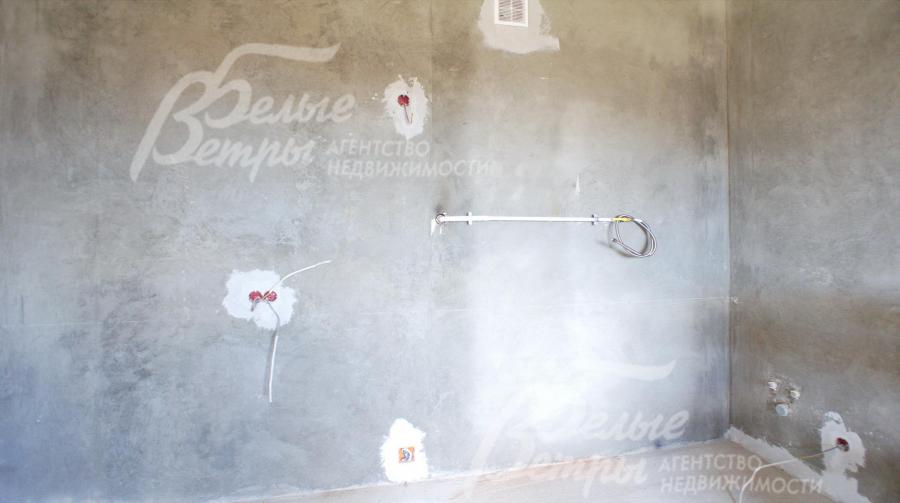 Стены выровнены и отшпаклёваны