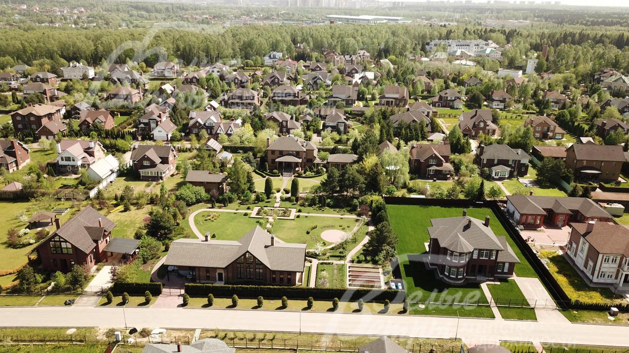 Обжитой поселок Ильичевка