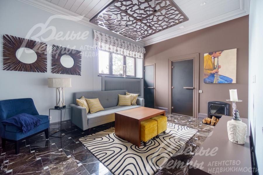 В зоне СПА - комната отдыха 16.6 кв.м, сауна, туалет и  санузел с душем