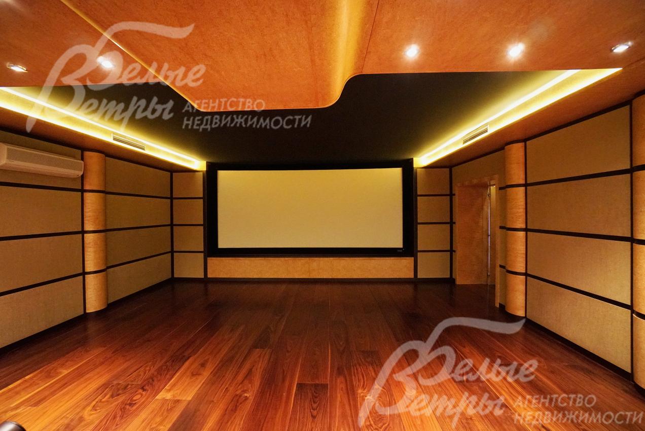 Ширина экрана 4,8 м