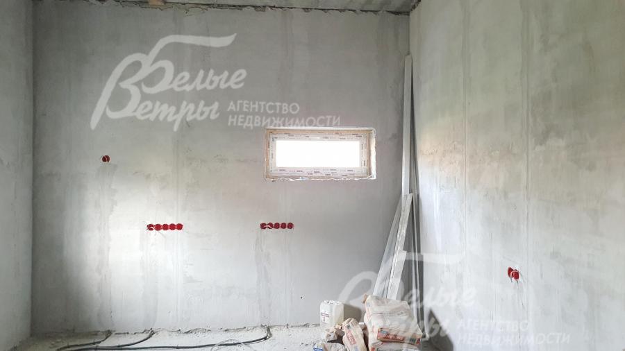 Стены оштукатурены и зашпаклёваны