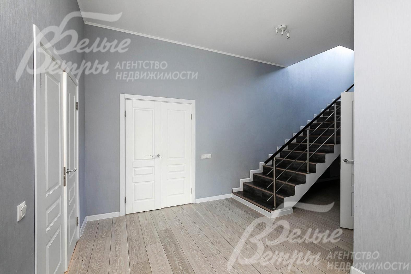 На первом этаже установлена система теплый пол