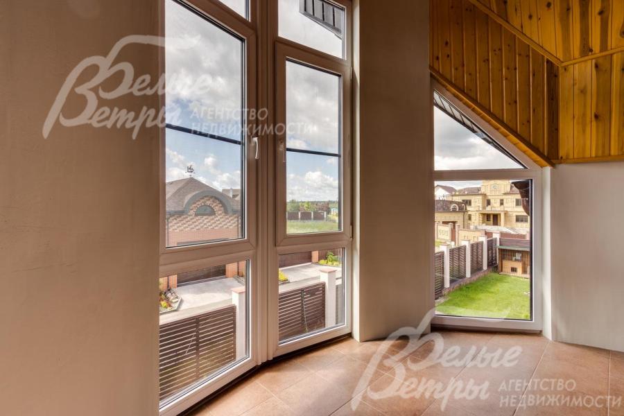 Окна "в пол" на втором этаже