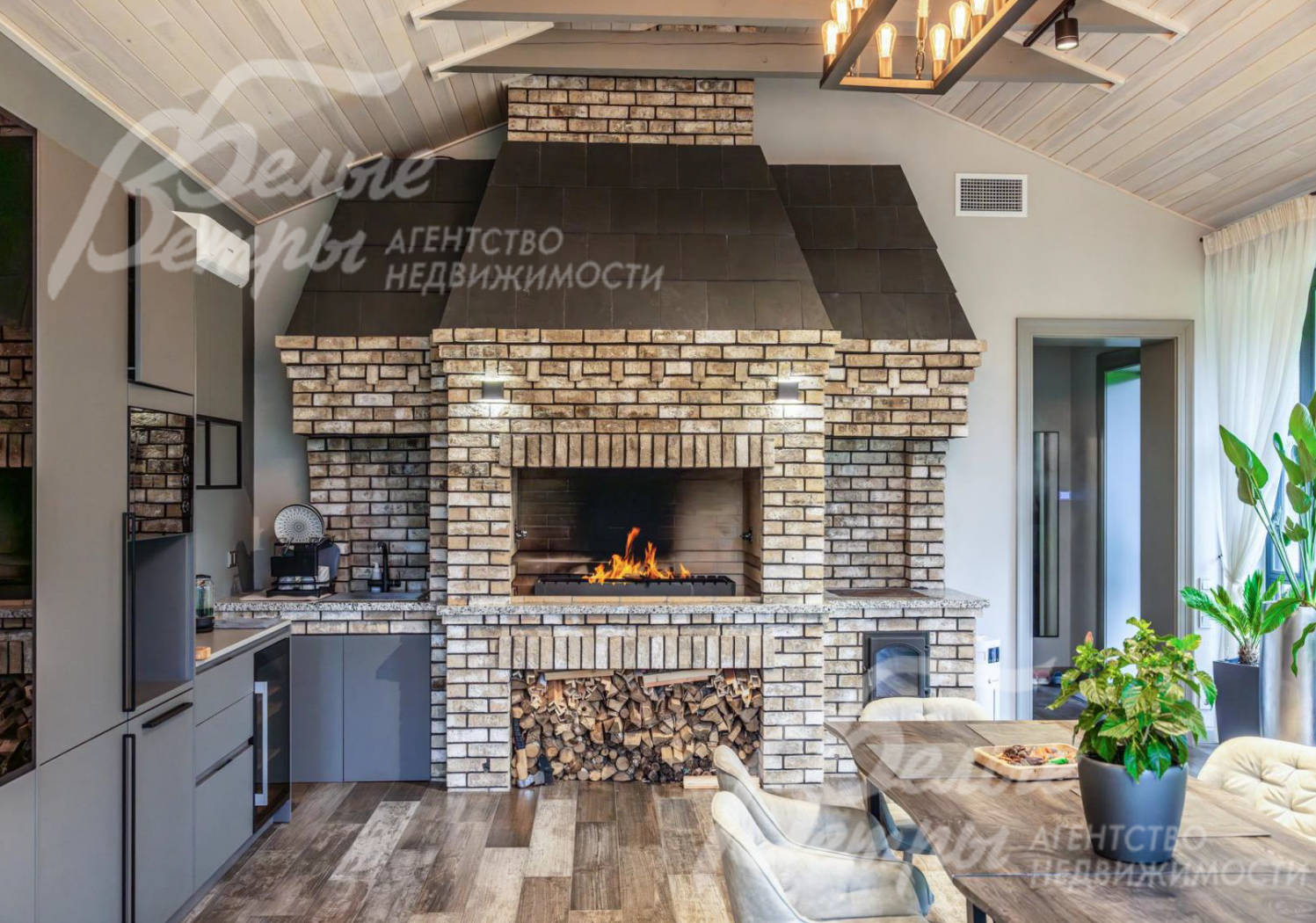 Мангальная зона с кухней в домике-барбекю