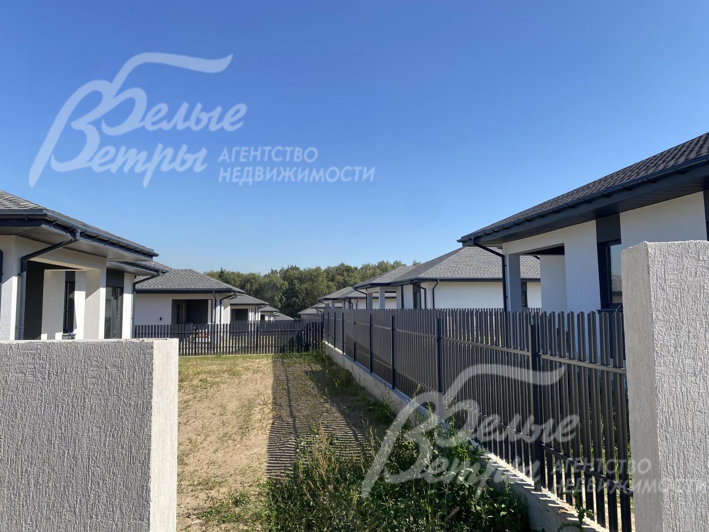 квартал домов, построенных в едином стиле