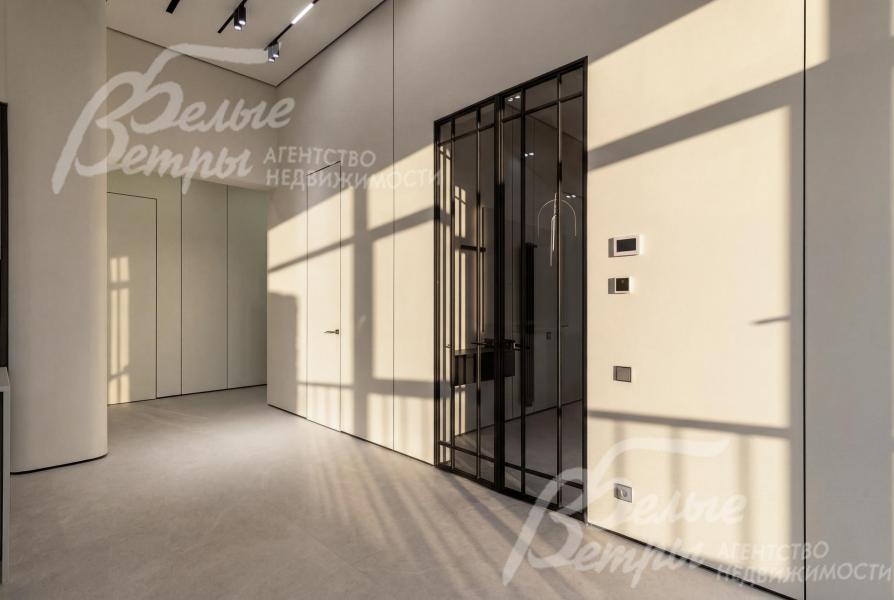 Установлена системой умный дом с подключением к Алисе – электрические шторы, освещение, отопление, кондиционирование