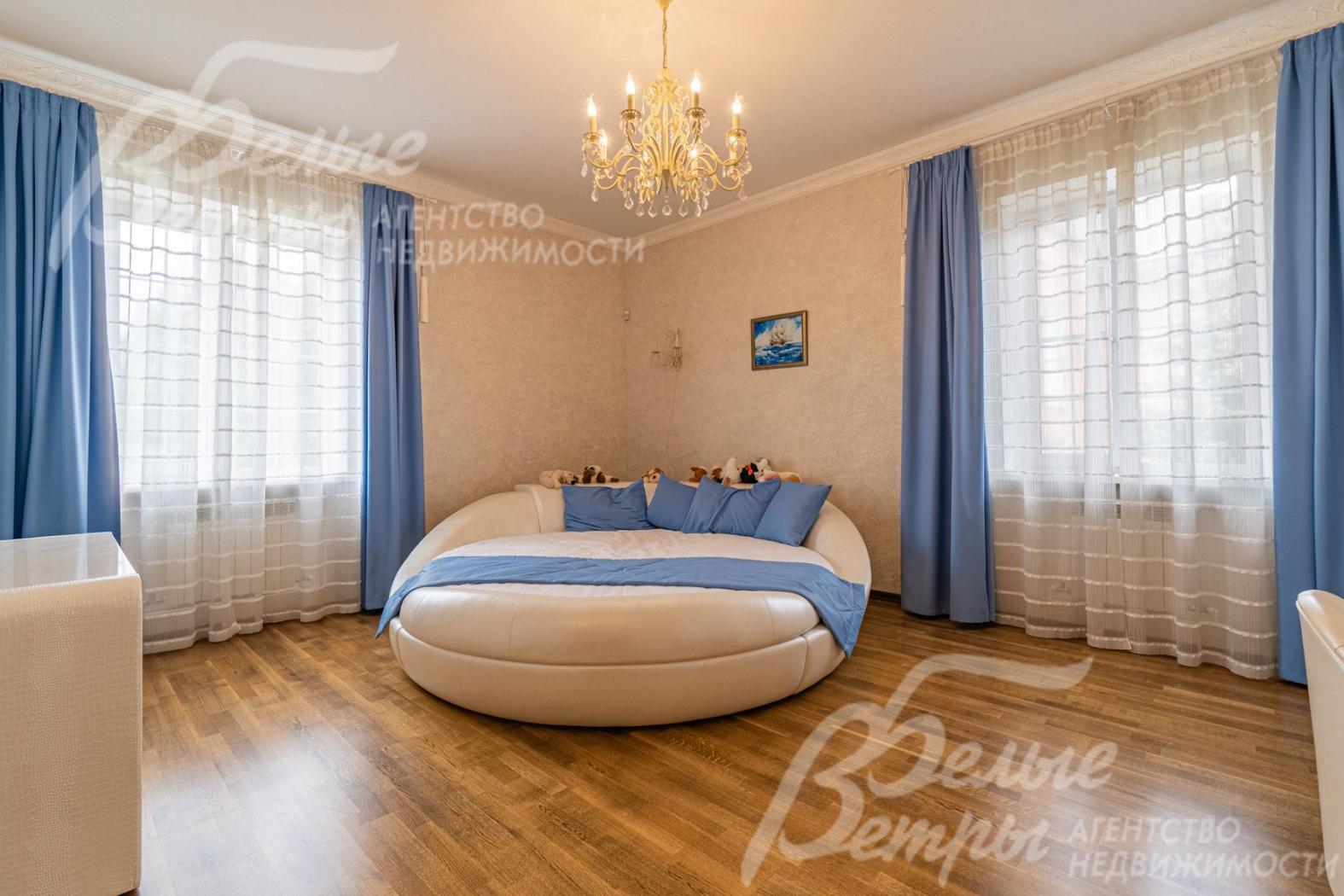 Спальня 19 кв.м на 2-м этаже