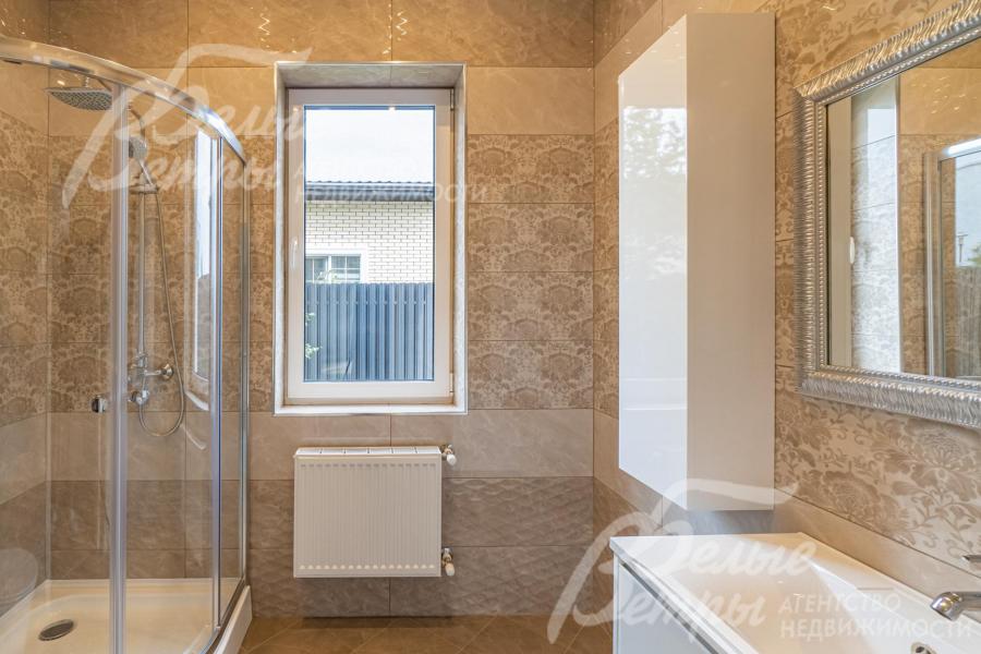 В санузлах установлена вся сантехника ведущих производителей