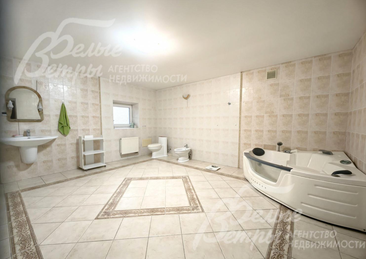 Санузел с ванной на втором этаже.