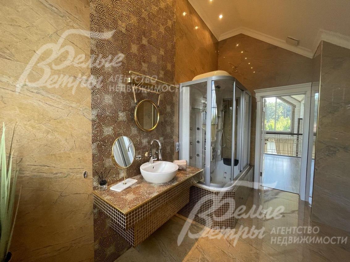 Санузел 2-го этажа с душевой