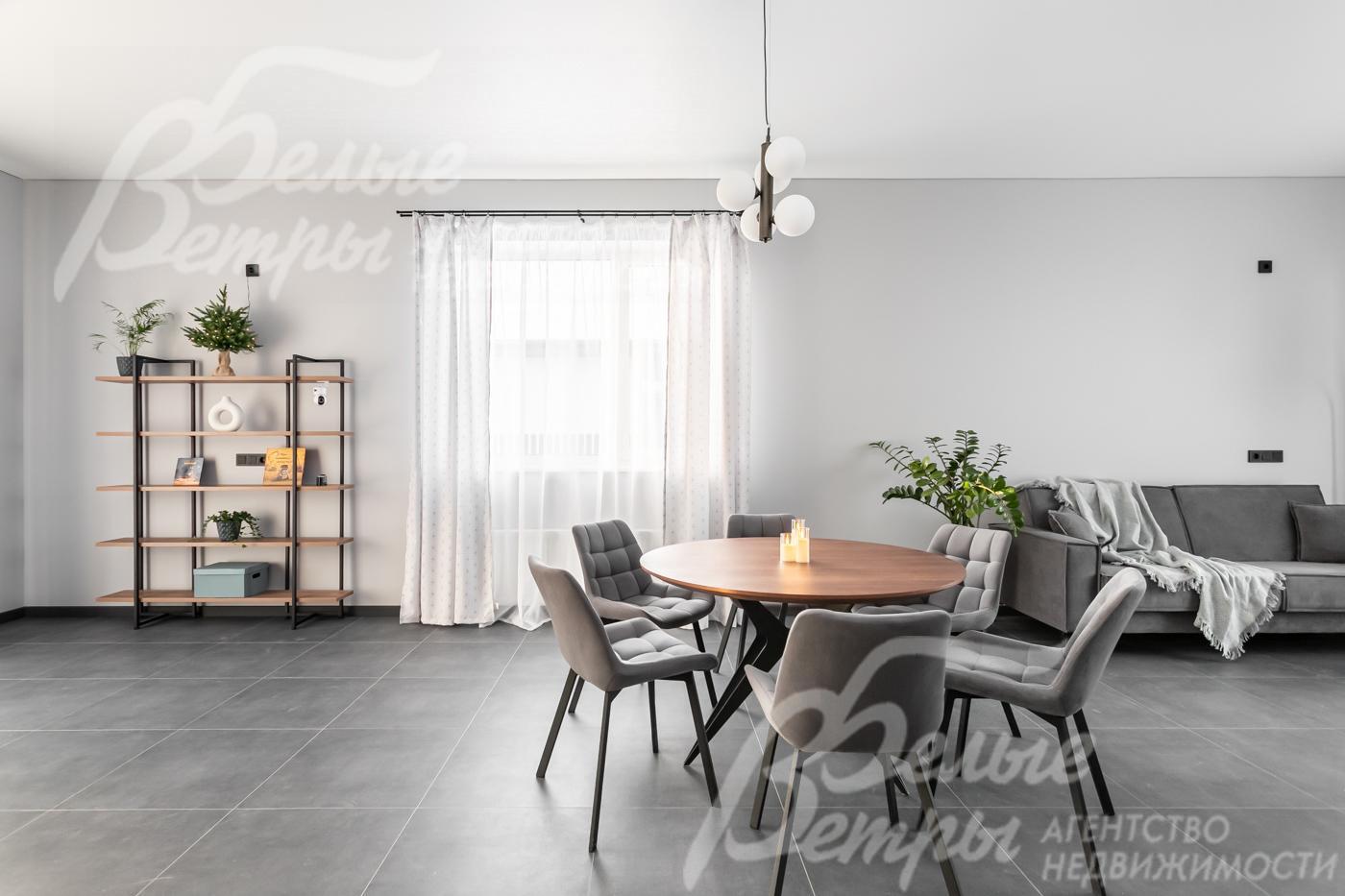 Стены окрашены