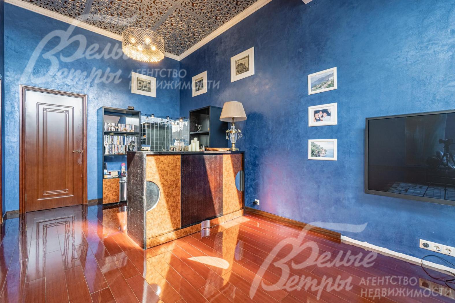 Мини-кухня с барной стойкой