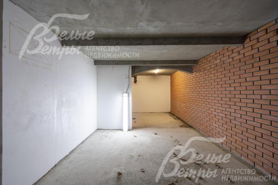 Холл цокольного этажа