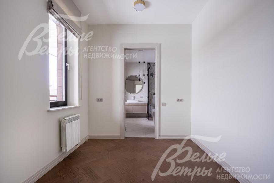 Гардеробная в мастер-блоке