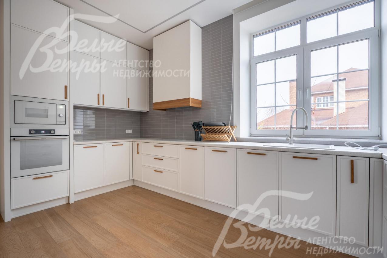 Кухня со встроенной техникой Gorenje