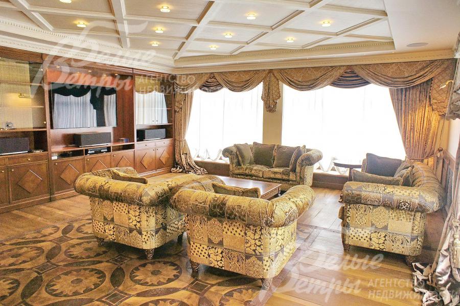 Вся мебель эксклюзивная от итальянских дизайнеров