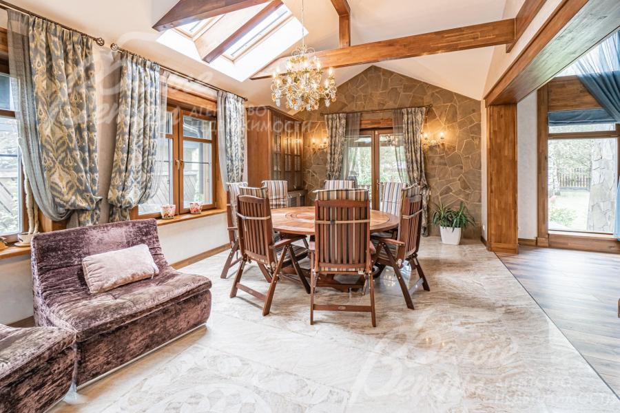 Обеденный зал 24 кв.м