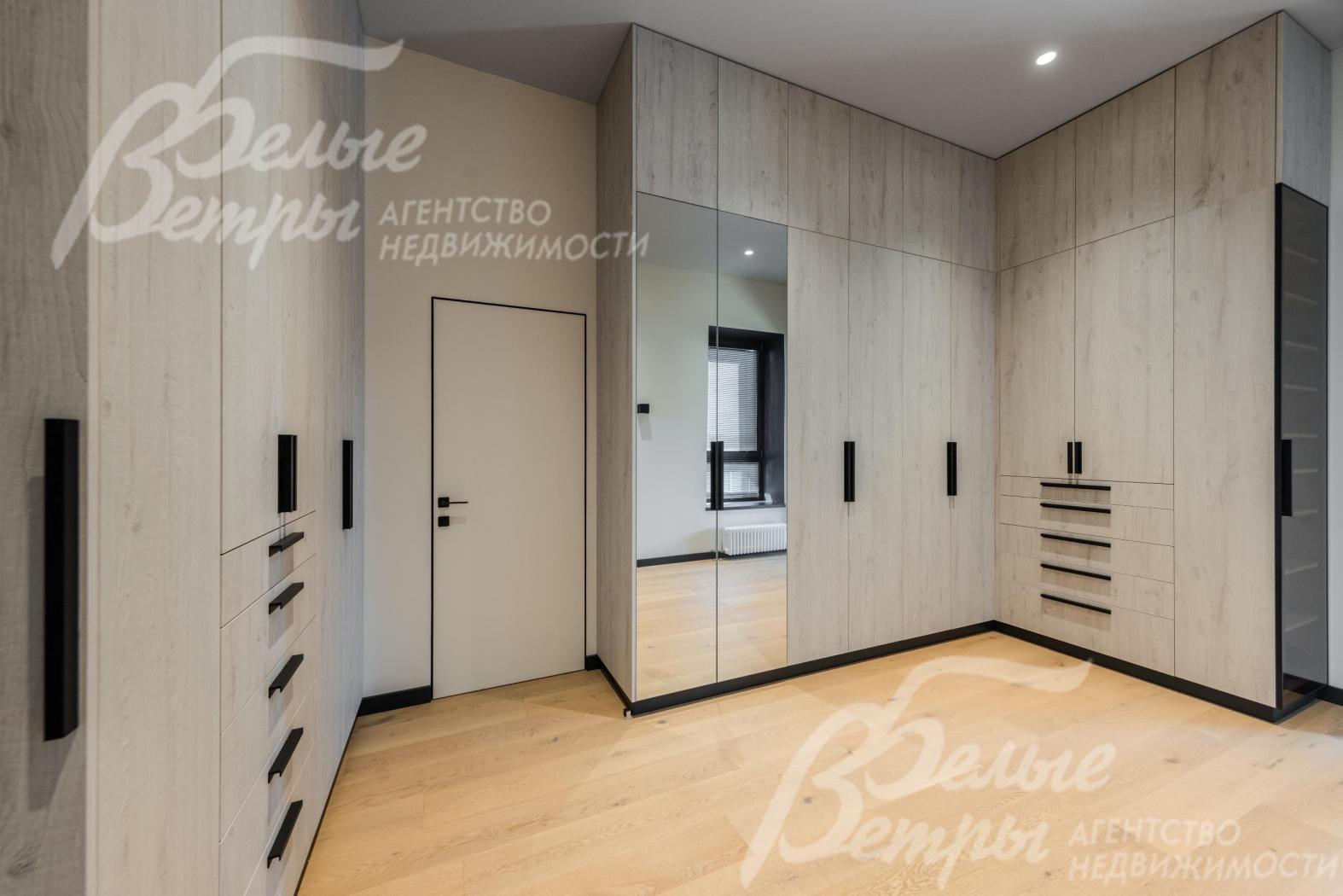 Гардеробная в спальне