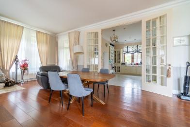 Дом, Графский лес КП (Каменка), 390 кв.м