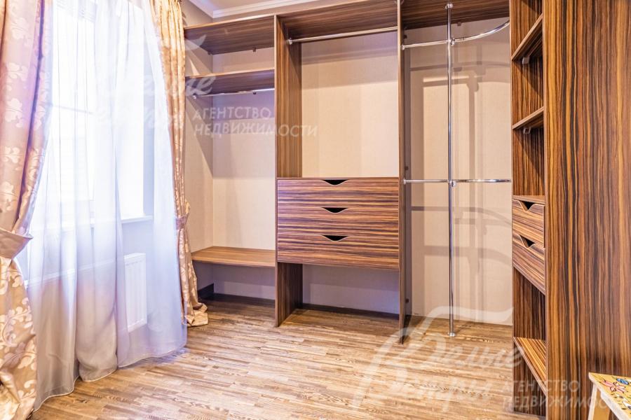 Гардеробная в спальне