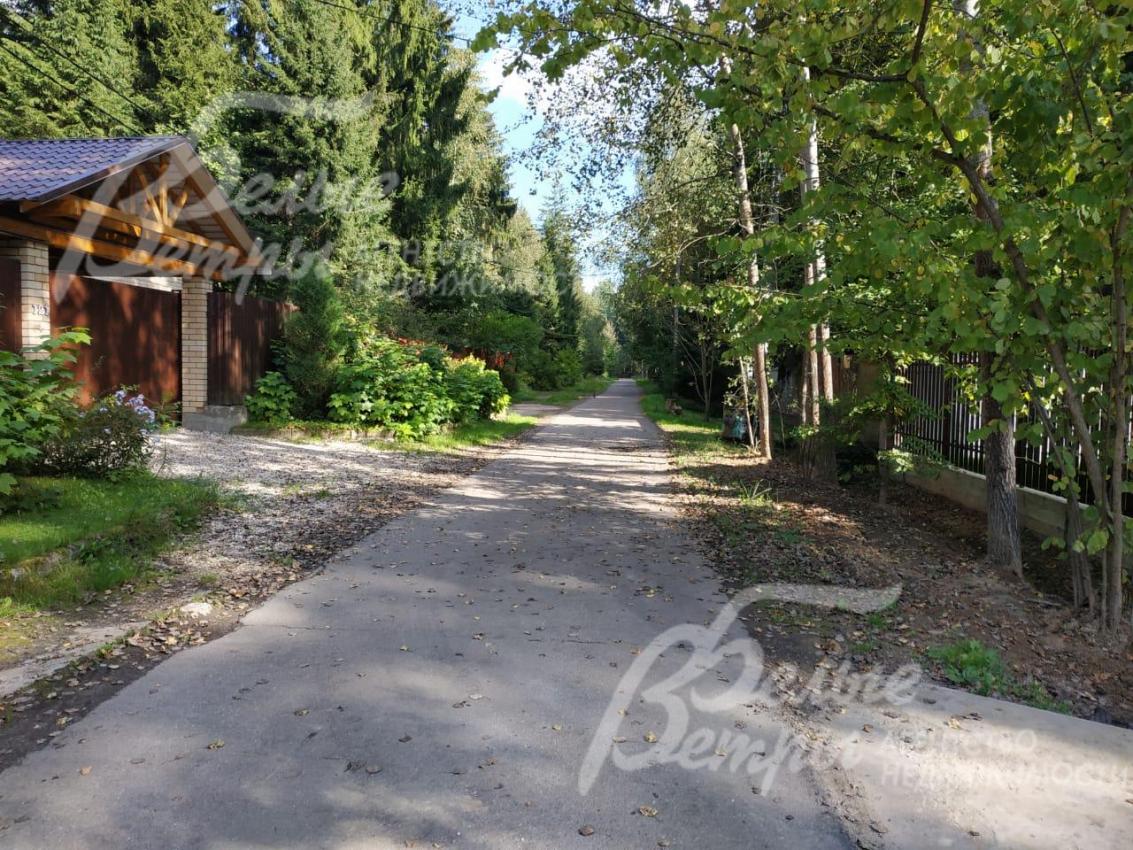 Обжитой коттеджный поселок