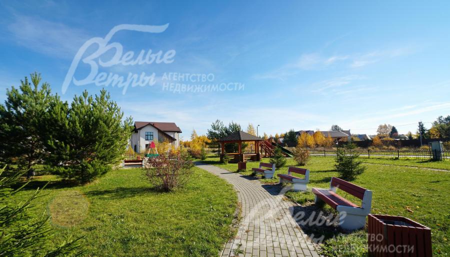 Взрослые и дети могут заняться спортом на специально оборудованных площадках