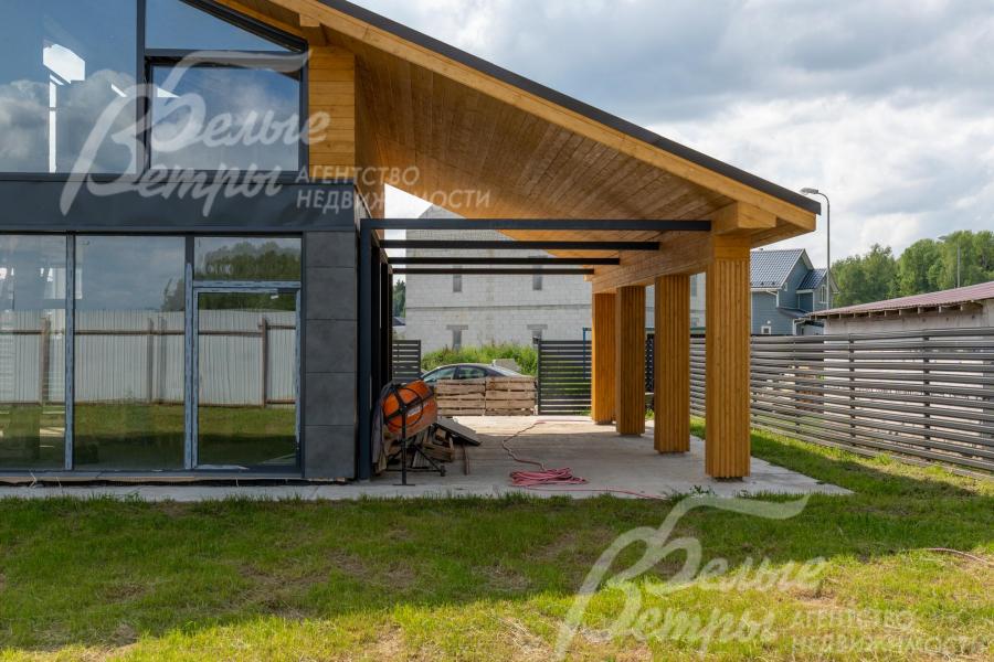 Навес для стоянки авто.