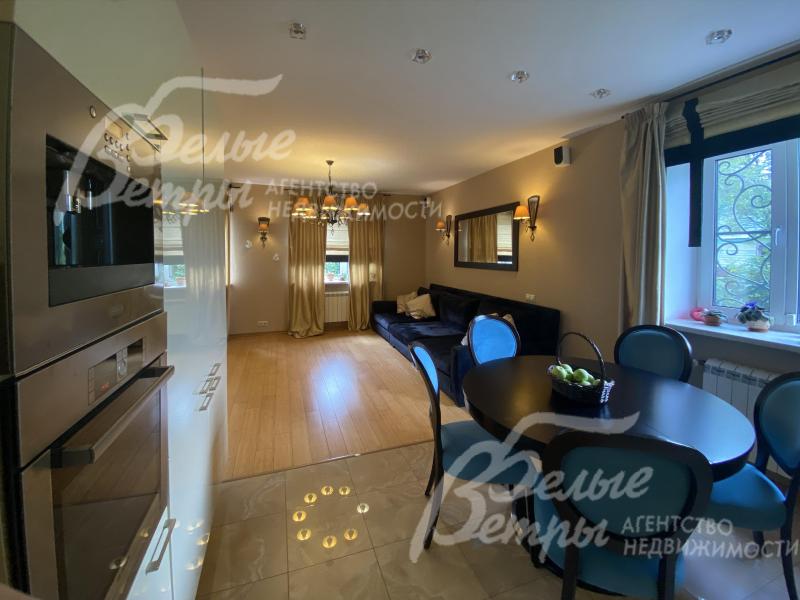 Обеденная группа на 5 персон