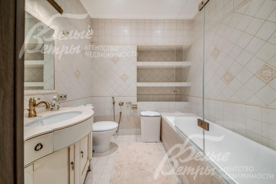 Санузел в спальне 2-го этажа