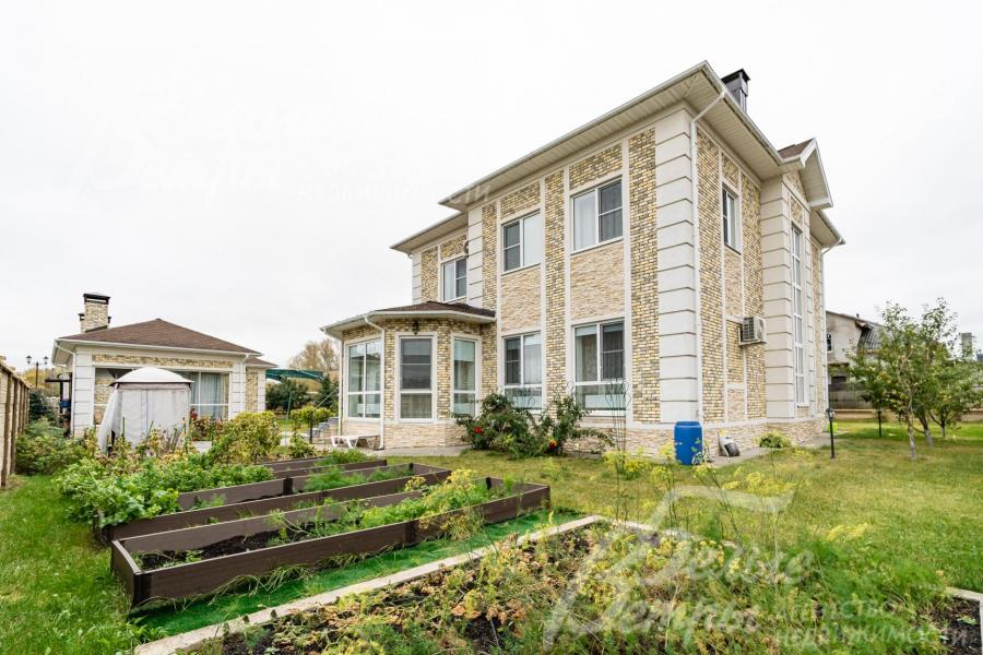 Есть небольшой огород