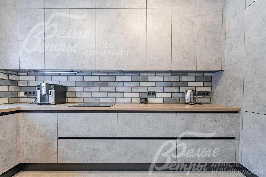 Кухня Лазурит, фасады-австрийские (Egger), механизмы - немецкие (Hettich)