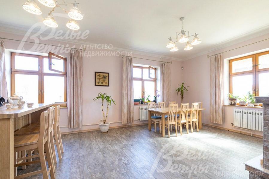 Качественная внутренняя отделка в пастельных тонах. 