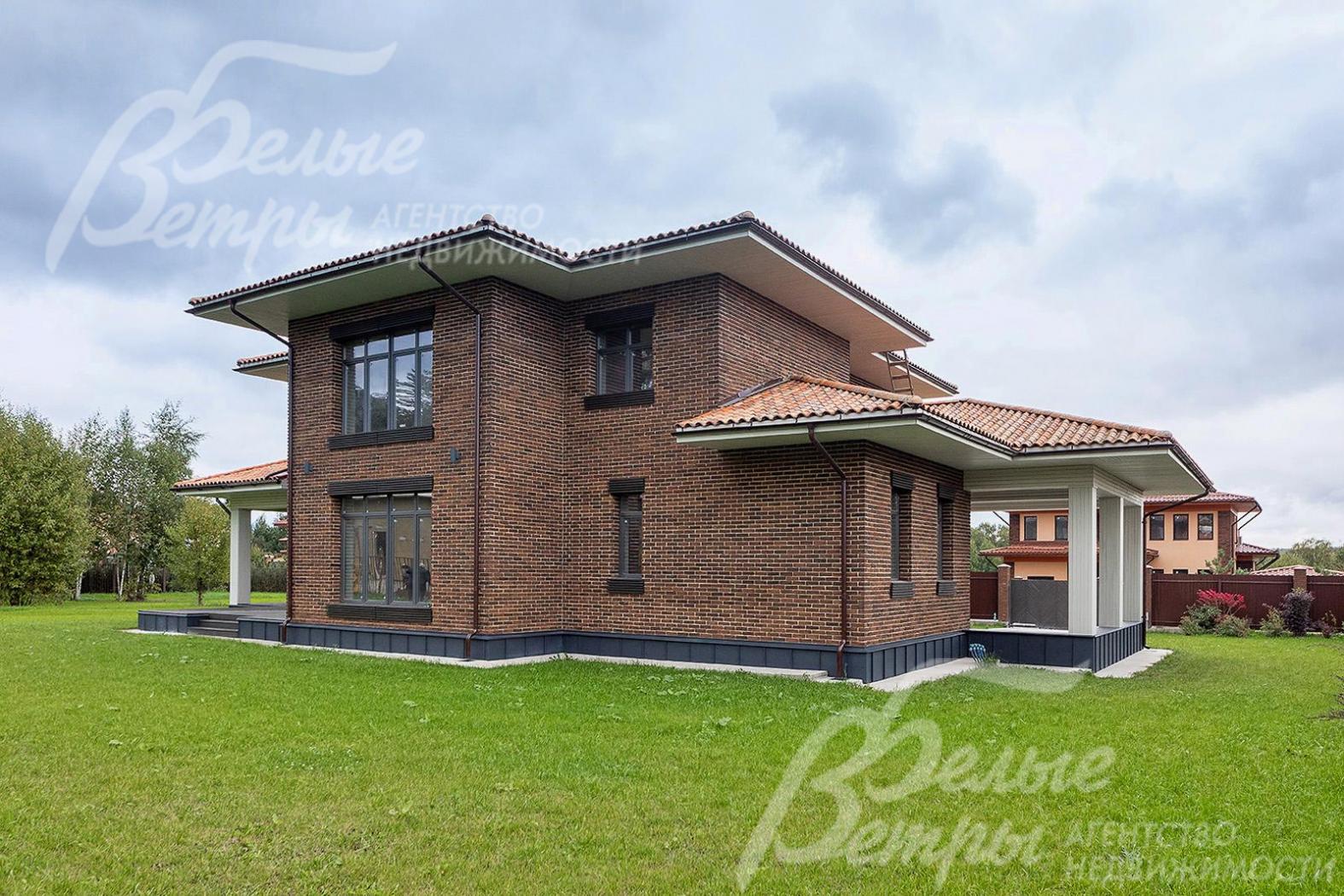 Отделка фасада облицовочным кирпичом ручной формовки