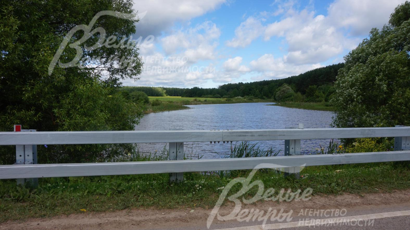 Поблизости природные водоемы - Сатинские озера