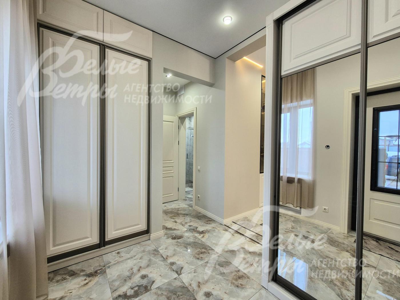 Дом полностью меблирован