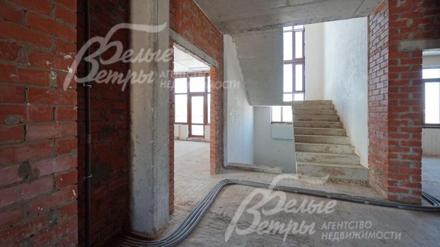 Широкая (1,1м) и комфортная монолитная лестница