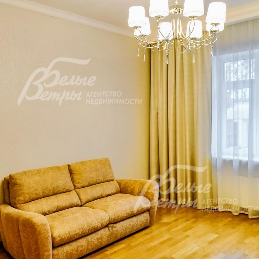 Спальня-кабинет на 1-ом этаже дома